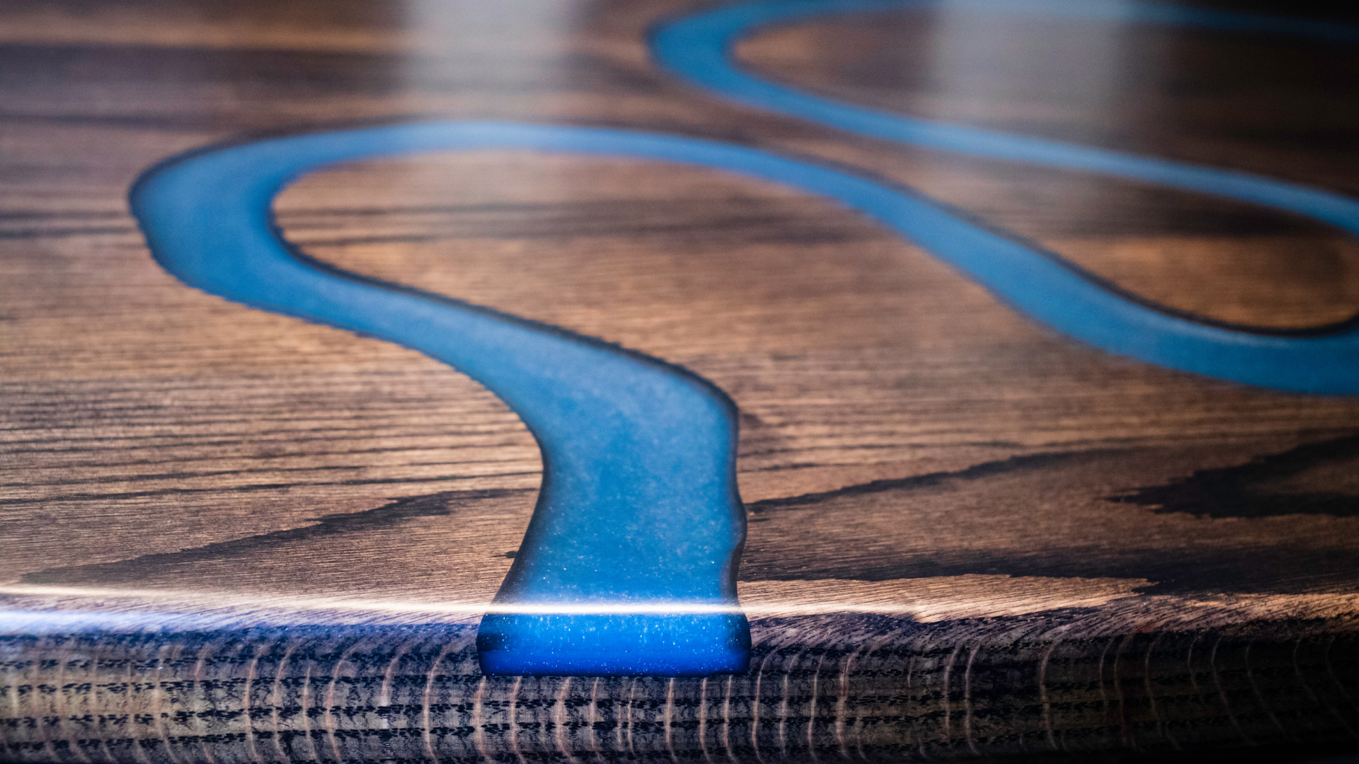 How to Make a Stunning Epoxy River Table: Step-by-Step Guide